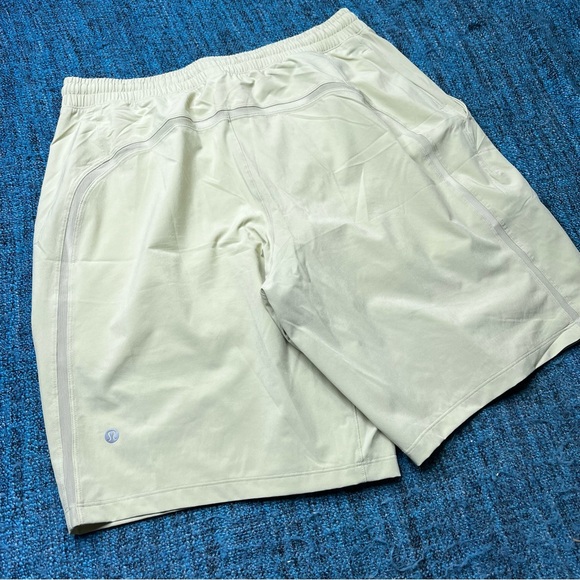 Lululemon Pace Breaker Lined Shorts 9" Inseam in Yellow Tan - Picture 1 of 8